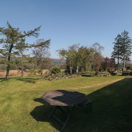 Silver Birches بيت للعطل ويتبي